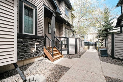 2-309 15 Avenue Ne, Calgary, AB - Outdoor