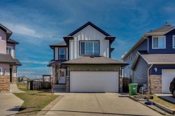 234 Saddlecreek Point NE Calgary, AB T3J 4V5