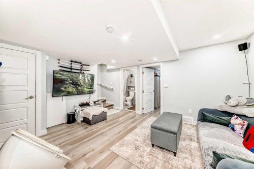 1140 Legacy Circle Se, Calgary, AB - Indoor