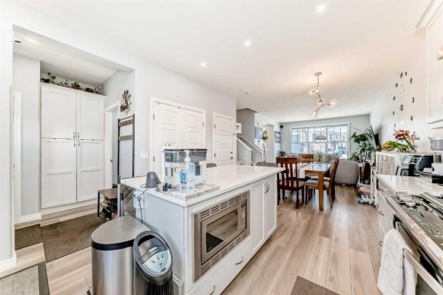 1140 Legacy Circle Se, Calgary, AB - Indoor Photo Showing Kitchen