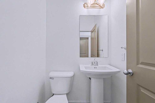 187 Sage Hill Green Nw, Calgary, AB - Indoor Photo Showing Bathroom