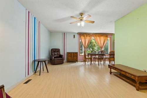 189 Whitaker Close Ne, Calgary, AB 