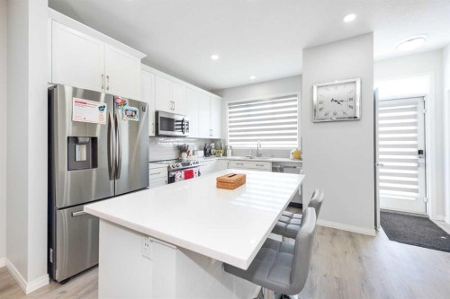31 Cornerbrook Avenue Ne, Calgary, AB - Indoor Photo Showing Kitchen