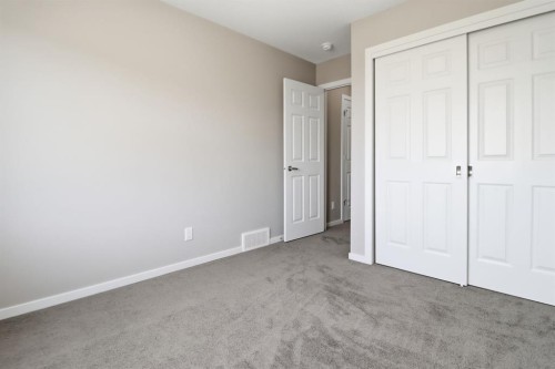 93 Cityline Square Ne, Calgary, AB - Indoor Photo Showing Other Room