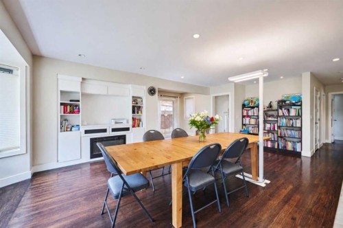 2940 Blakiston Drive Nw, Calgary, AB - Indoor Photo Showing Dining Room