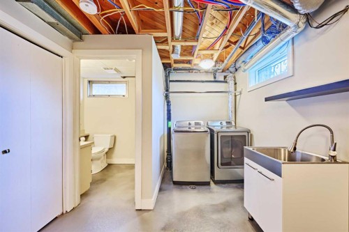 2940 Blakiston Drive Nw, Calgary, AB - Indoor Photo Showing Laundry Room