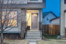 436 Cranberry Circle Se, Calgary, AB  - Outdoor 