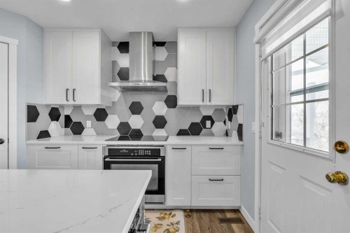 215 Edgevalley Mews, Calgary, AB - Indoor Photo Showing Other Room