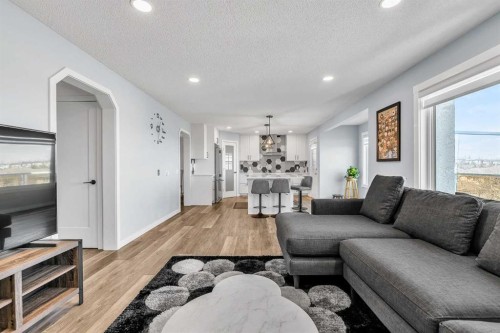 215 Edgevalley Mews, Calgary, AB - Indoor Photo Showing Living Room