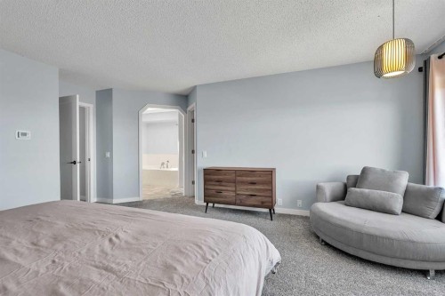 215 Edgevalley Mews, Calgary, AB - Indoor Photo Showing Bedroom