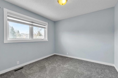 215 Edgevalley Mews, Calgary, AB - Indoor Photo Showing Other Room