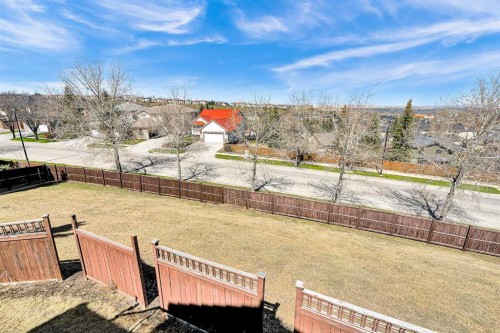 215 Edgevalley Mews, Calgary, AB - Outdoor