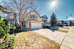 84 Cougarstone Square SW Calgary, AB T3H 5J4