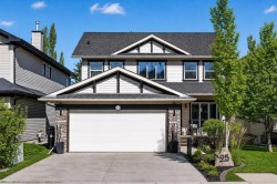 95 Crestmont Drive SW Calgary, AB T3B 5Z6