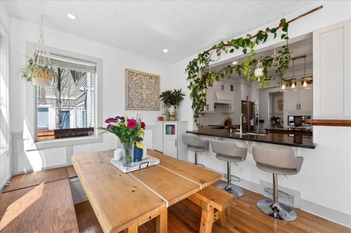 917 Channelside Road Sw, Airdrie, AB - Indoor Photo Showing Dining Room