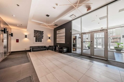1408-210 15 Avenue Se, Calgary, AB - Indoor Photo Showing Other Room