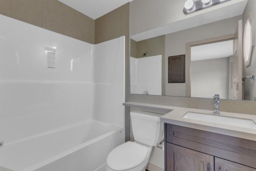 19 Bridleglen Road Sw, Calgary, AB - Indoor Photo Showing Bathroom