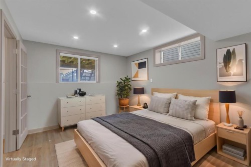 19 Bridleglen Road Sw, Calgary, AB - Indoor Photo Showing Bedroom