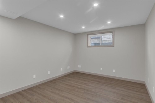 19 Bridleglen Road Sw, Calgary, AB - Indoor Photo Showing Other Room