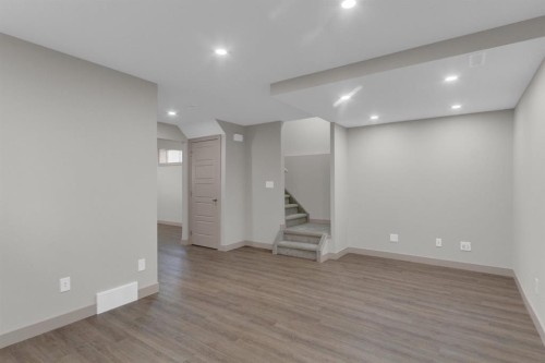 19 Bridleglen Road Sw, Calgary, AB - Indoor
