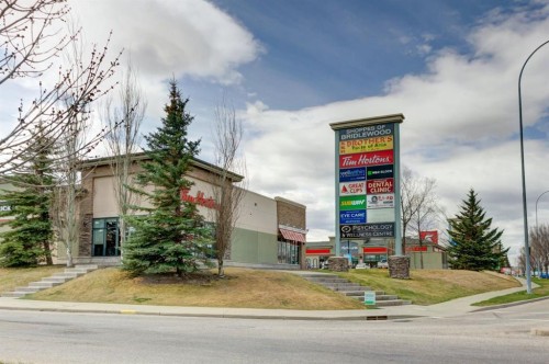 19 Bridleglen Road Sw, Calgary, AB - Outdoor