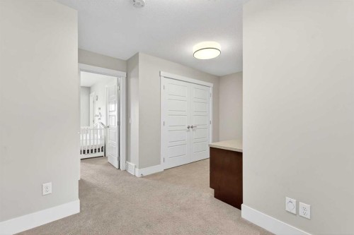 548 Quarry Park Boulevard Se, Calgary, AB - Indoor Photo Showing Other Room