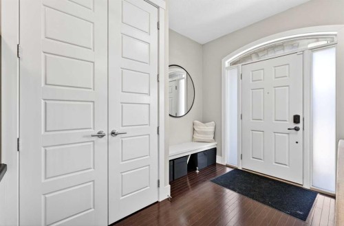 548 Quarry Park Boulevard Se, Calgary, AB - Indoor Photo Showing Other Room