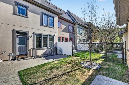 548 Quarry Park Boulevard Se, Calgary, AB - Outdoor