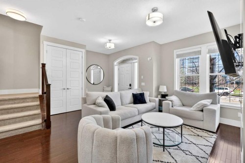 548 Quarry Park Boulevard Se, Calgary, AB - Indoor Photo Showing Living Room