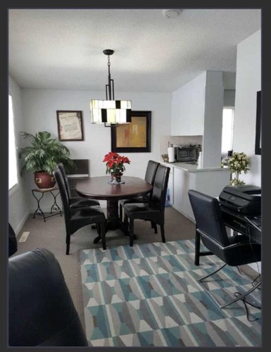 11759 Canfield Road Sw, Calgary, AB - Indoor Photo Showing Dining Room