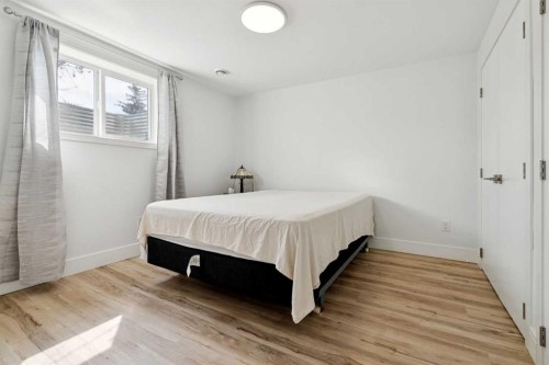 176 Penmeadows Close Se, Calgary, AB 