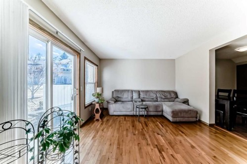 209 Somervale Point Sw, Calgary, AB - Indoor
