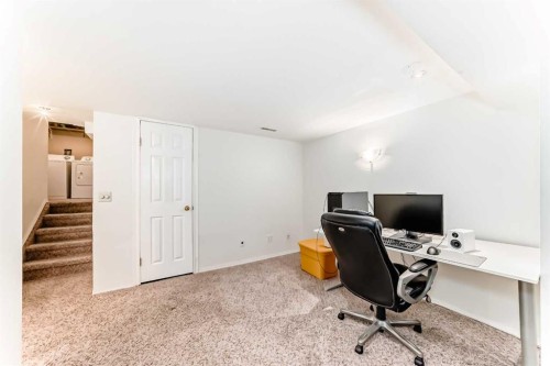 209 Somervale Point Sw, Calgary, AB - Indoor Photo Showing Office