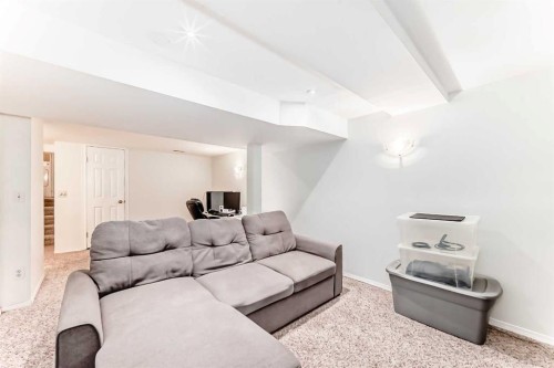 209 Somervale Point Sw, Calgary, AB - Indoor Photo Showing Living Room