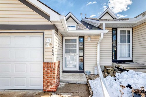 209 Somervale Point Sw, Calgary, AB - Outdoor