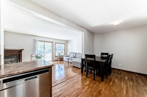 209 Somervale Point Sw, Calgary, AB - Indoor Photo Showing Dining Room