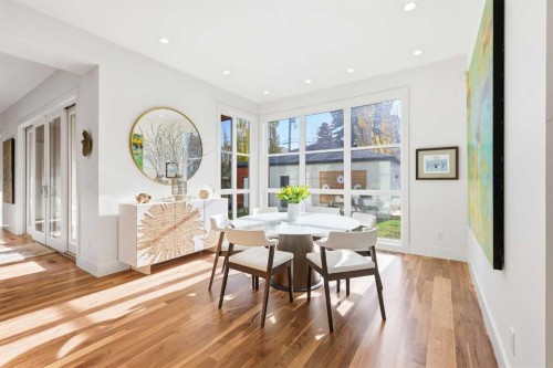 411 47 Avenue Sw, Calgary, AB - Indoor Photo Showing Dining Room