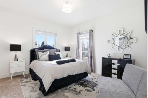 411 47 Avenue Sw, Calgary, AB - Indoor Photo Showing Bedroom