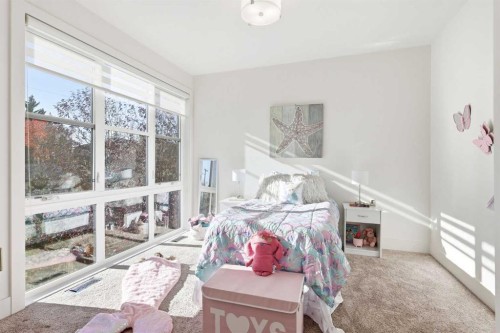 411 47 Avenue Sw, Calgary, AB - Indoor