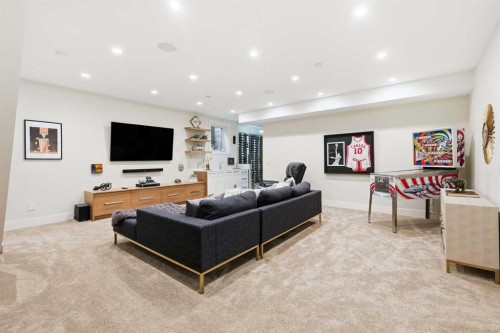 411 47 Avenue Sw, Calgary, AB - Indoor