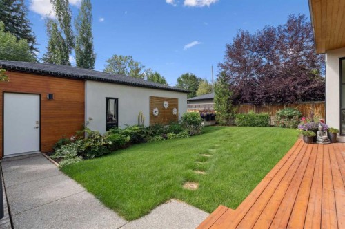 411 47 Avenue Sw, Calgary, AB - Outdoor