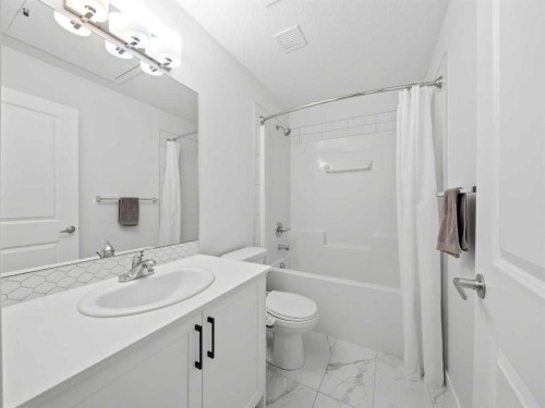 3111-3727 Sage Hill, Calgary, AB - Indoor Photo Showing Bathroom