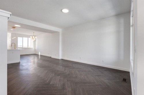 219 Sora Boulevard Se, Calgary, AB - Indoor Photo Showing Other Room