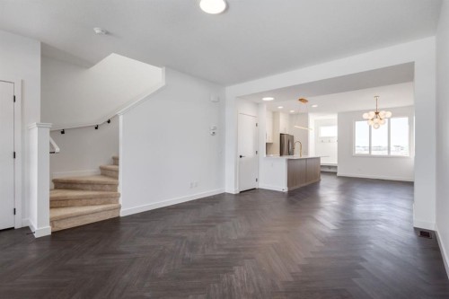 219 Sora Boulevard Se, Calgary, AB - Indoor