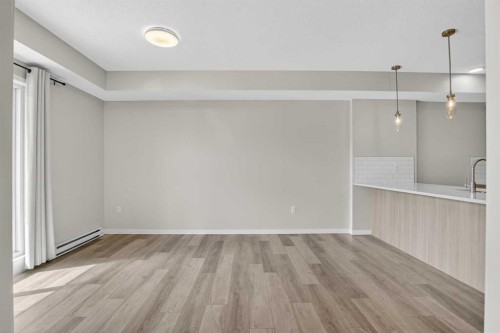 1206-33 Carringham Gate Nw, Calgary, AB - Indoor Photo Showing Other Room