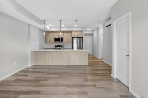 1206-33 Carringham Gate Nw, Calgary, AB - Indoor Photo Showing Kitchen
