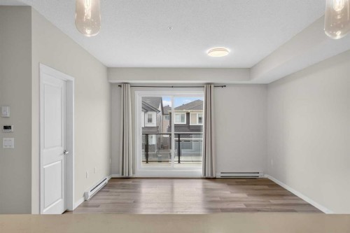 1206-33 Carringham Gate Nw, Calgary, AB - Indoor Photo Showing Other Room