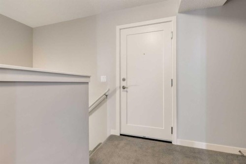 207-10 Westpark Link, Calgary, AB - Indoor Photo Showing Other Room
