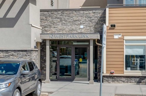 207-10 Westpark Link, Calgary, AB - Outdoor