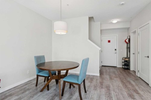 222-7 Westpark Common Sw, Calgary, AB - Indoor Photo Showing Dining Room